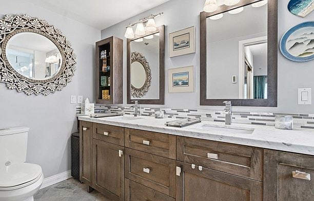 201 3220 W 4th Avenue Kitsilano