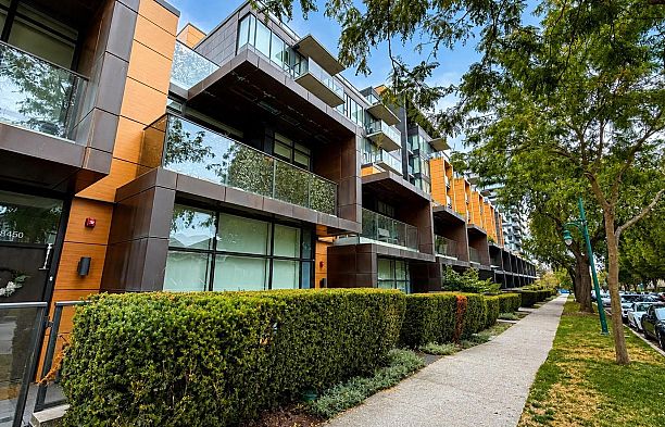 8460 Cornish Street S.W. Marine