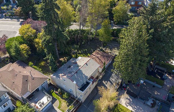2929 W 24th Avenue Arbutus