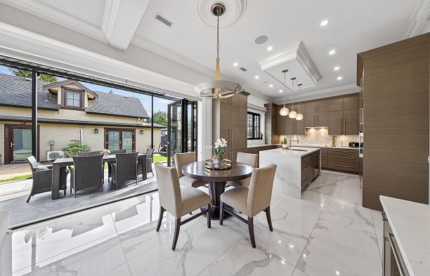 2168 W 22nd Avenue Arbutus