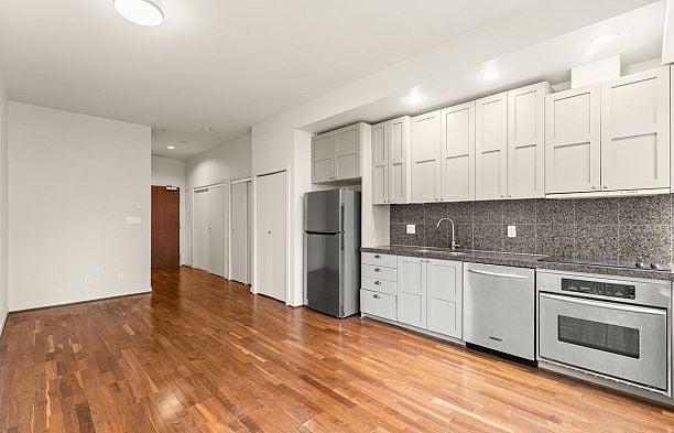 1113 1333 W Georgia Street Coal Harbour