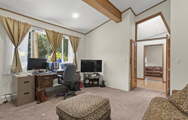 2929 W 24th Avenue Arbutus