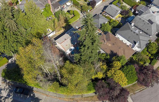 2929 W 24th Avenue Arbutus