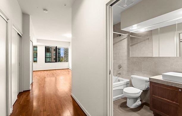 1113 1333 W Georgia Street Coal Harbour