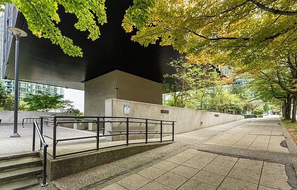 1113 1333 W Georgia Street Coal Harbour