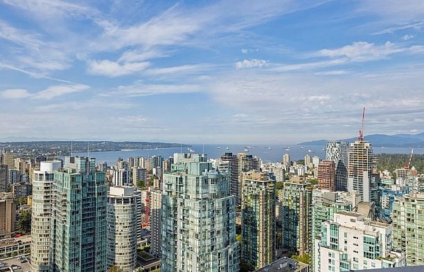 2007 1189 Melville Street Coal Harbour