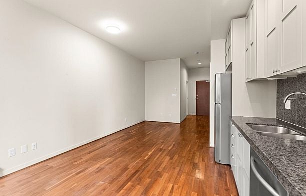 1113 1333 W Georgia Street Coal Harbour