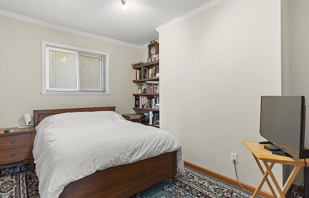 2929 W 24th Avenue Arbutus