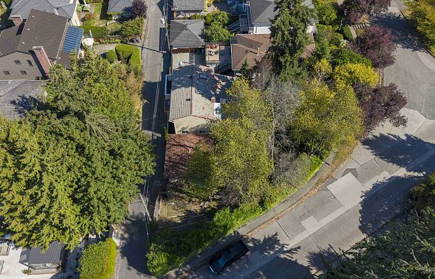 2929 W 24th Avenue Arbutus