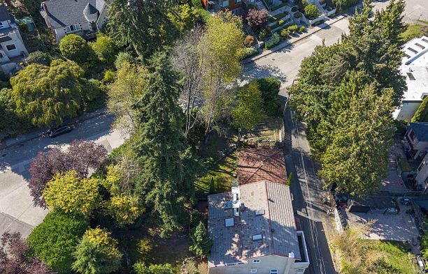2929 W 24th Avenue Arbutus