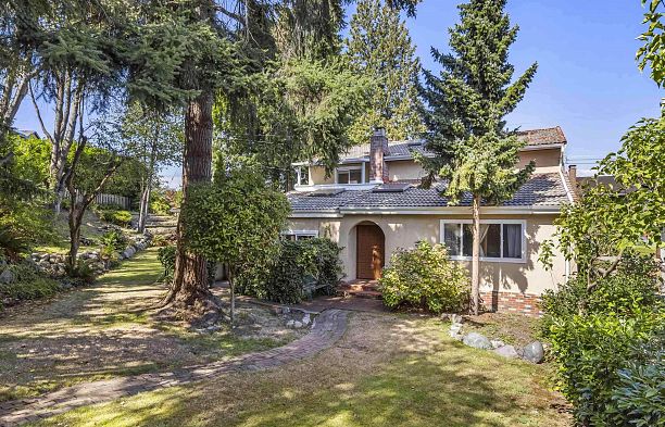 2929 W 24th Avenue Arbutus