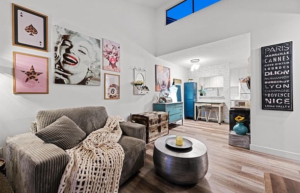 401 2173 W 6 Avenue Kitsilano