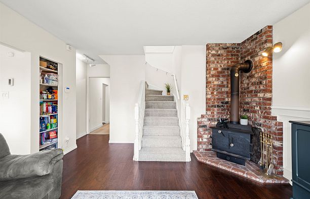 1554 W 65th Ave Avenue S.W. Marine
