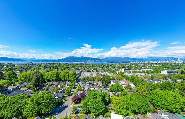 3285 W 12th Avenue Kitsilano