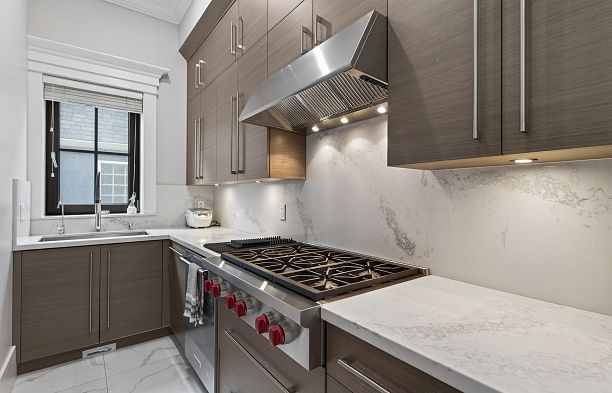 2168 W 22nd Avenue Arbutus