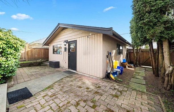 1554 W 65th Ave Avenue S.W. Marine