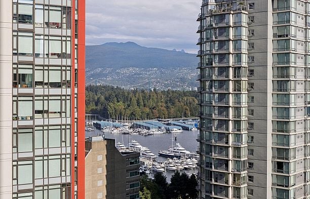 2007 1189 Melville Street Coal Harbour