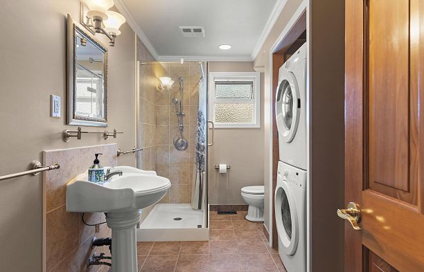 2929 W 24th Avenue Arbutus