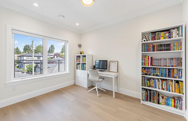 2755 W 38th Avenue Kerrisdale