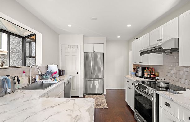 1554 W 65th Ave Avenue S.W. Marine