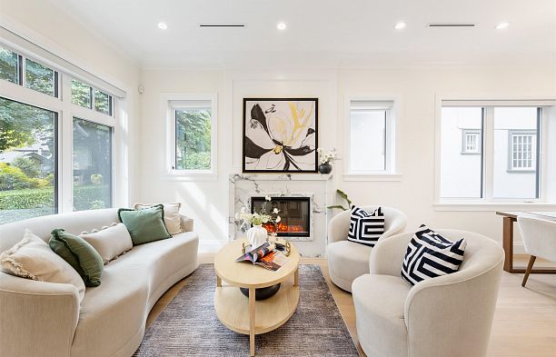 2755 W 38th Avenue Kerrisdale