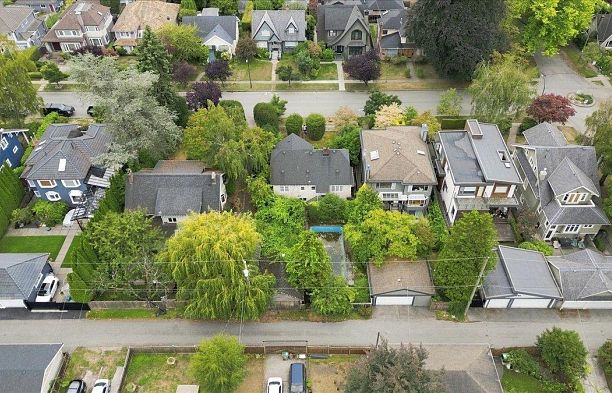 2971 W 37th Avenue MacKenzie Heights