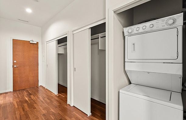 1113 1333 W Georgia Street Coal Harbour