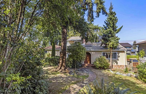 2929 W 24th Avenue Arbutus