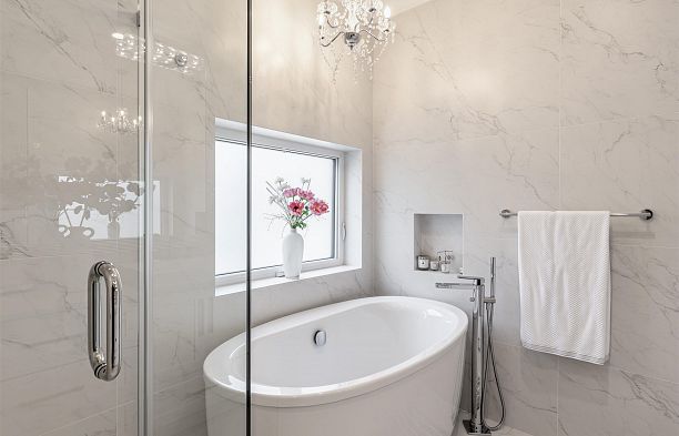 2755 W 38th Avenue Kerrisdale