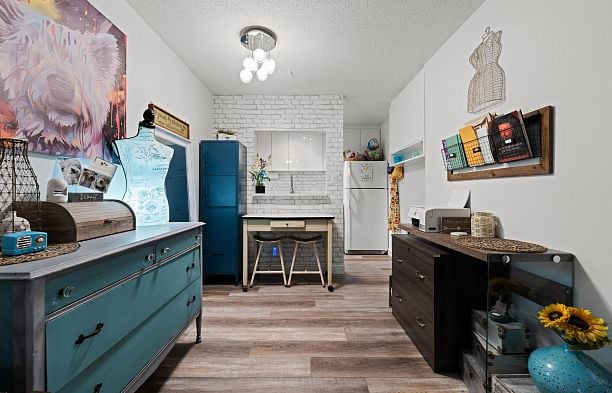 401 2173 W 6 Avenue Kitsilano