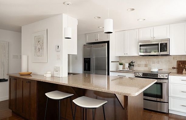 1 5939 Yew Street Kerrisdale