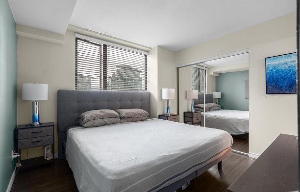 1903 1238 Melville Street Coal Harbour