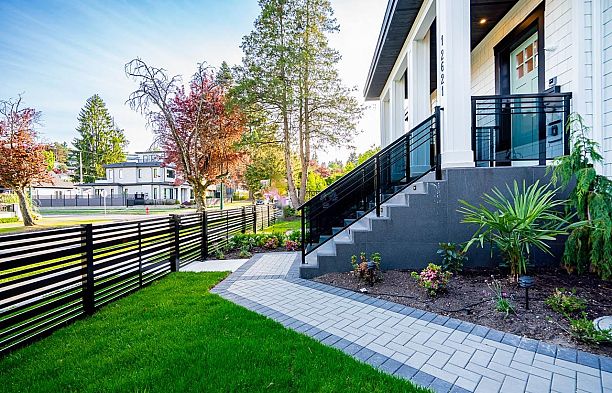 2621 Mcbain Avenue Quilchena