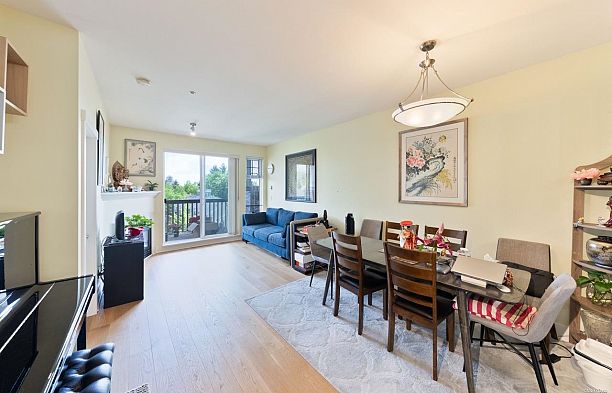 408 995 W 59th Avenue South Cambie