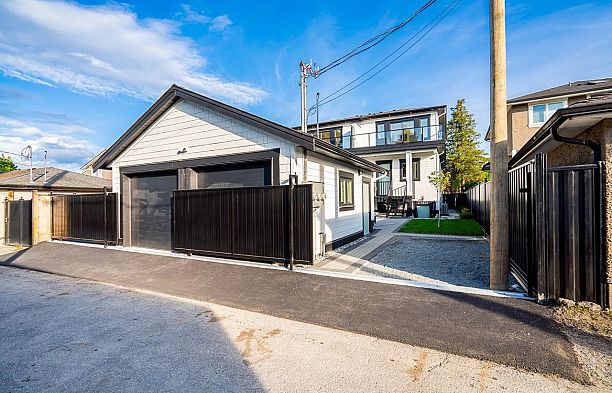 2623 Mcbain Avenue Quilchena