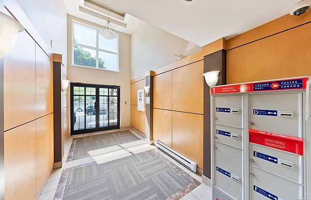 408 995 W 59th Avenue South Cambie