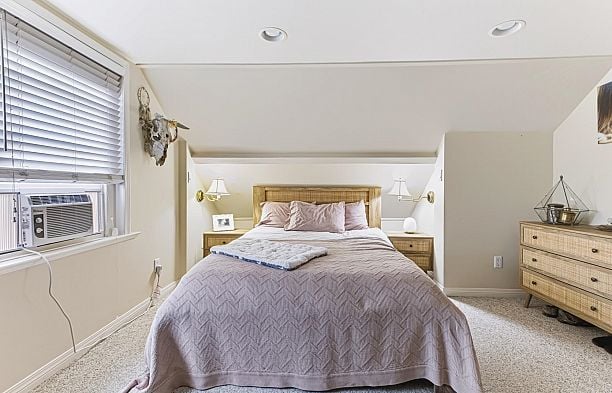7455 West Boulevard S.W. Marine