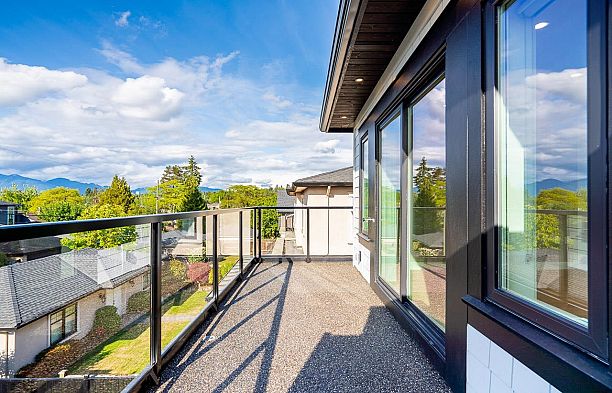 2621 Mcbain Avenue Quilchena