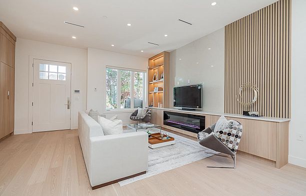 2623 Mcbain Avenue Quilchena
