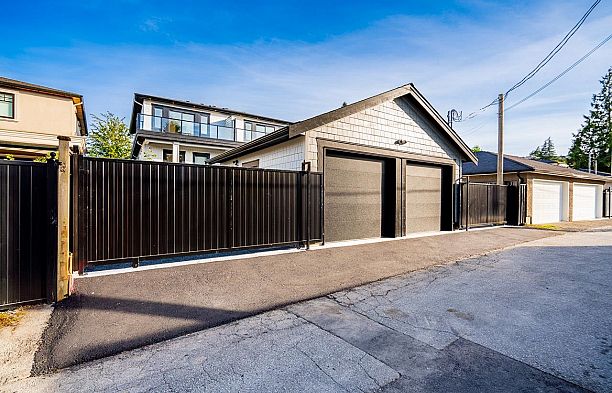 2621 Mcbain Avenue Quilchena