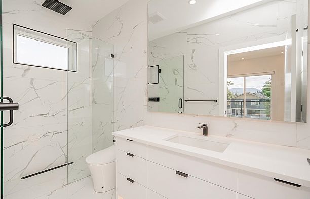 2621 Mcbain Avenue Quilchena