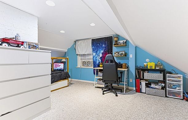 7455 West Boulevard S.W. Marine