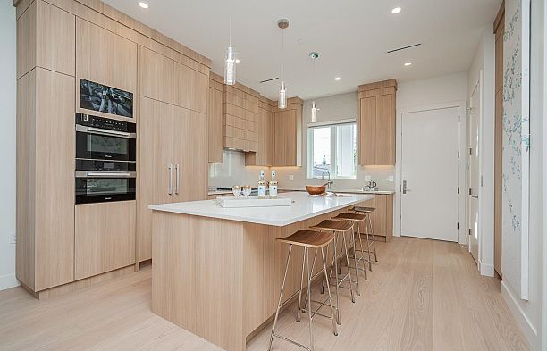 2623 Mcbain Avenue Quilchena