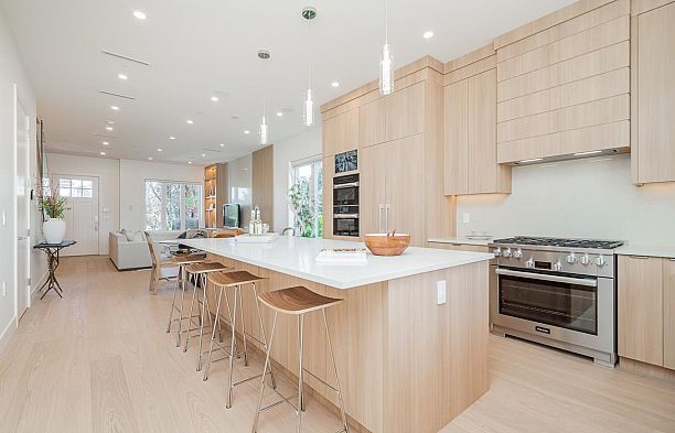 2623 Mcbain Avenue Quilchena