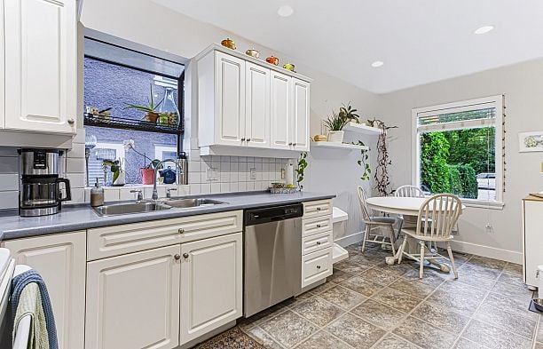 7455 West Boulevard S.W. Marine