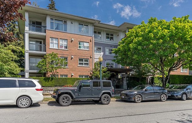 408 995 W 59th Avenue South Cambie