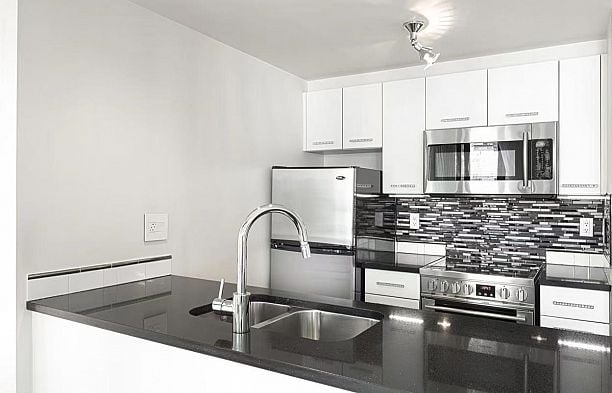 2509 1331 W Georgia Street Coal Harbour