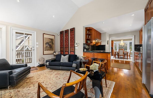 1957 Aspen Avenue Quilchena