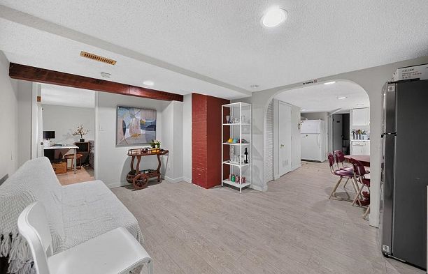 2984 W 39th Avenue Kerrisdale