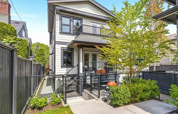 3022 W King Edward Avenue MacKenzie Heights